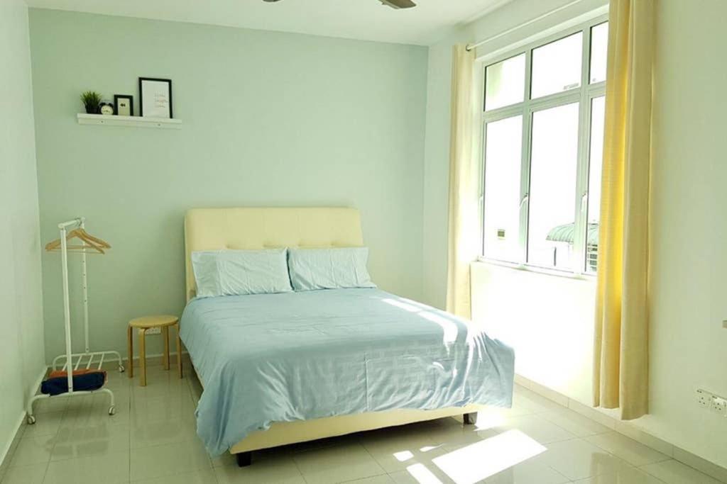 NEW SEAVIEW Cozy Modern Beach House Tanjung Bungah  Exterior foto